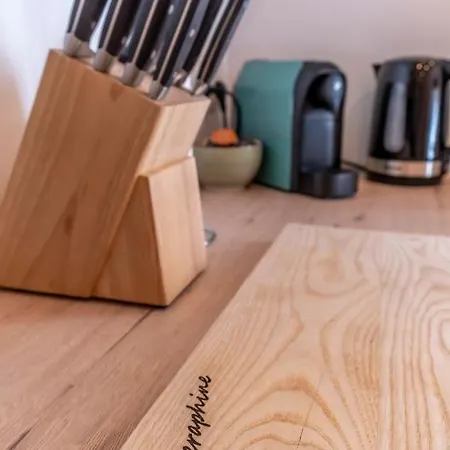 Seraphine Und Theresia *