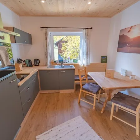 Seraphine Und Theresia Grundlsee