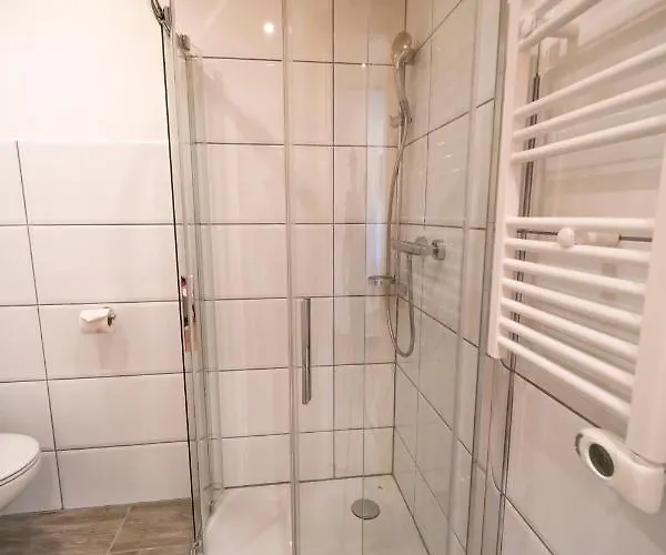 Seraphine Und Theresia *